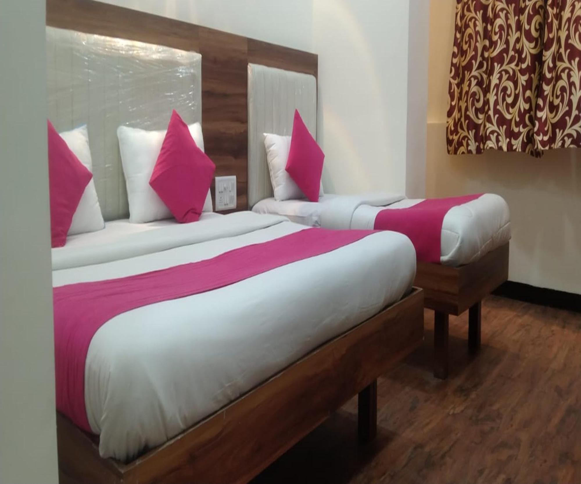 Hotel Air View Near Airport Mumbai  Buitenkant foto